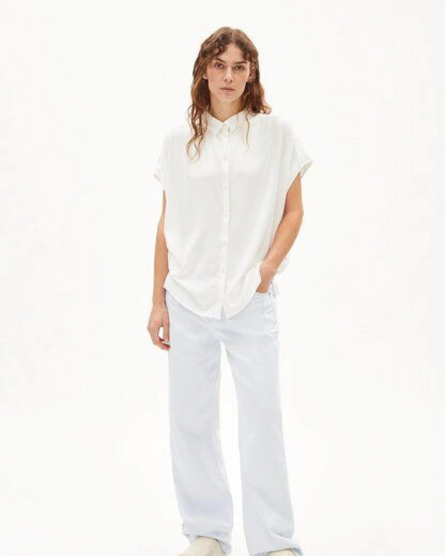 ARMEDANGELS ZONYAA - Damen Bluse Relaxed Fit aus LENZING ECOVERO Viskose – Ansicht 3