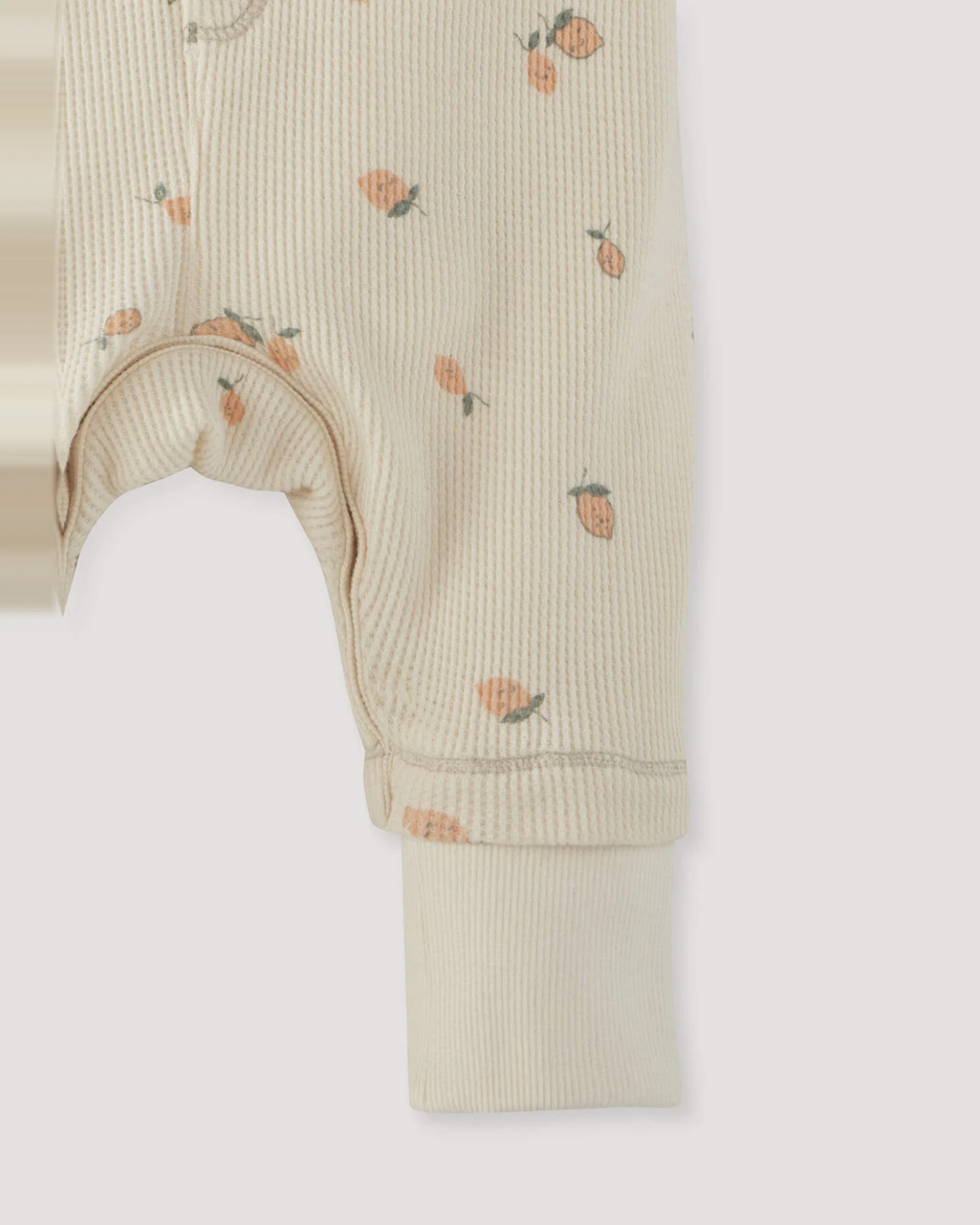 hessnatur Baby Piqué Strampler aus Bio-Baumwolle - natur - Größe 50/56 – Ansicht 4