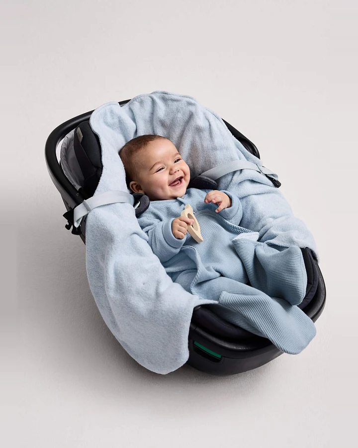 hessnatur Baby Piqué Einschlagdecke aus Bio-Baumwolle - blau - Größe 88cm x 100cm
