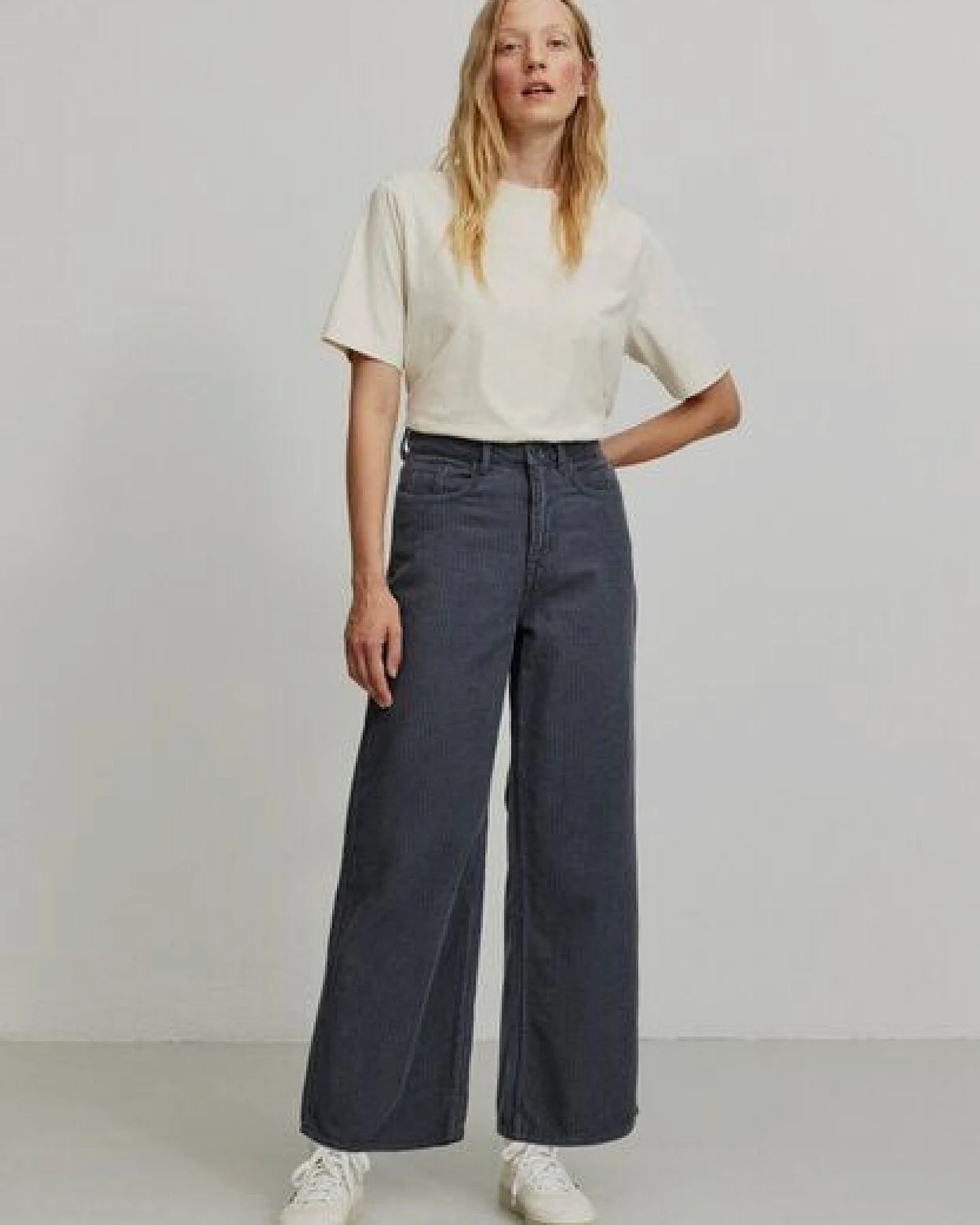 Damen Cordhose aus Bio-Baumwolle - ERICA CORDUROY - recolution – Ansicht 4