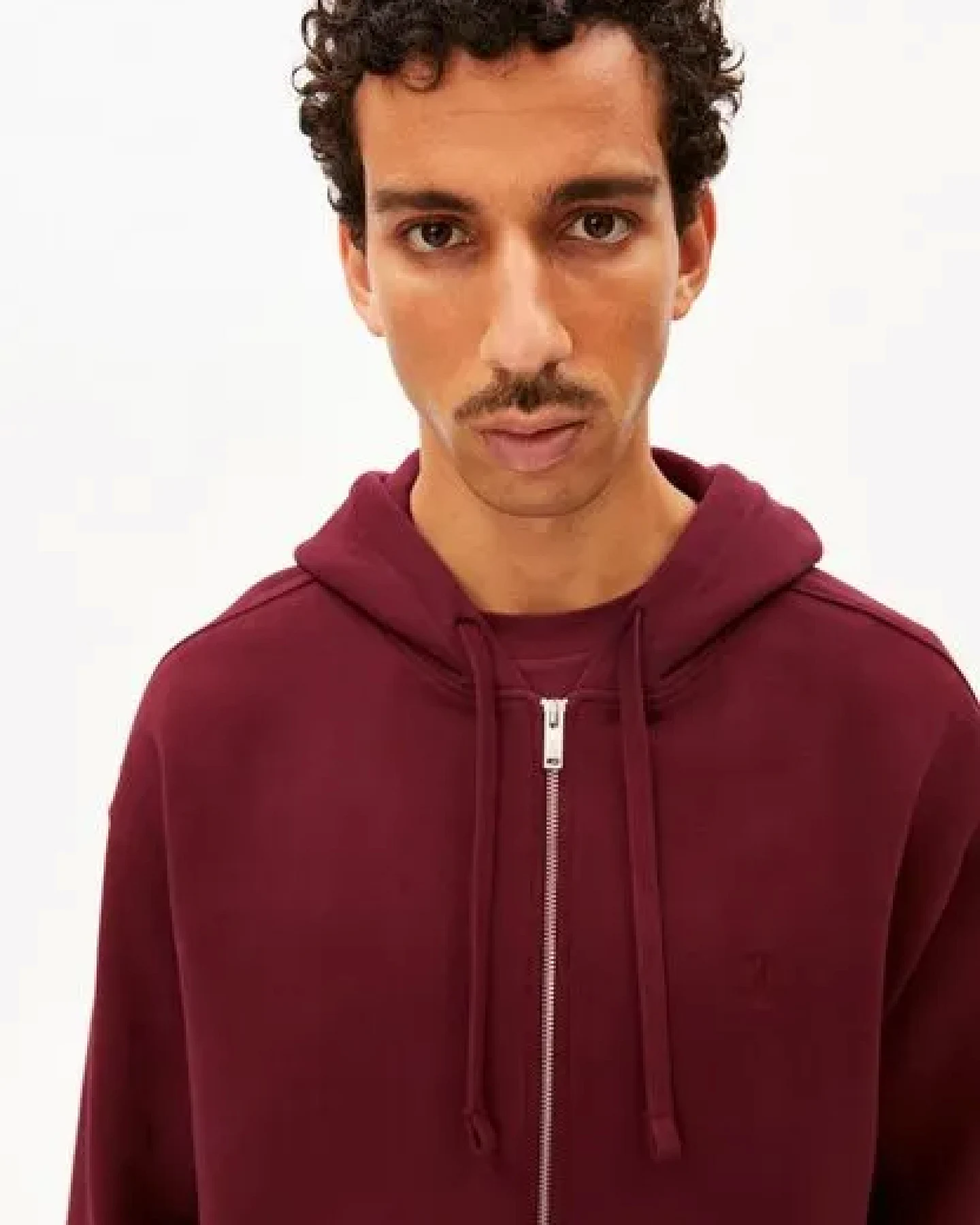 ARMEDANGELS ICONIC Å SAROMIAAN Herren Sweatjacke aus Bio-Baumwolle – Ansicht 3