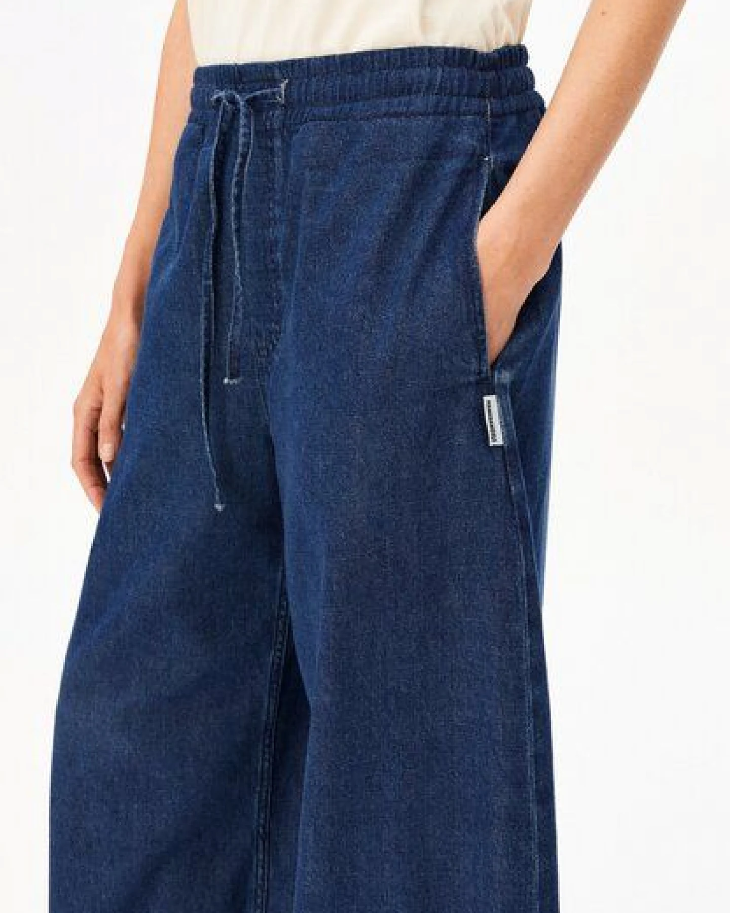 ARMEDANGELS PULL ON BARREL Damen Denim Hose aus Bio-Baumwoll Mix – Ansicht 3