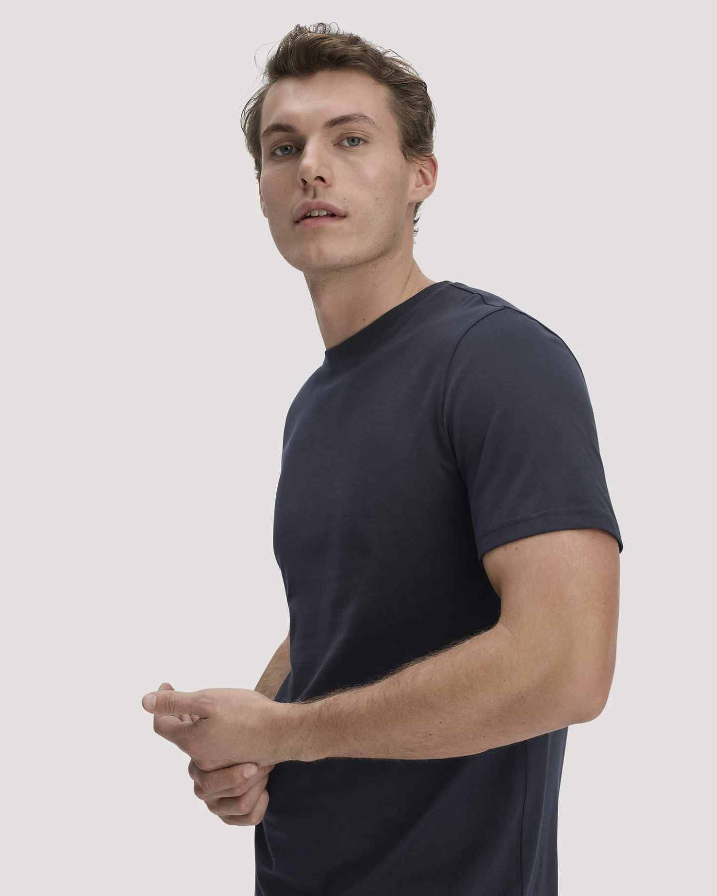 hessnatur Herren T-Shirt Regular aus Regenerative Organic Cotton (ROC) - blau - Größe 54 – Ansicht 4