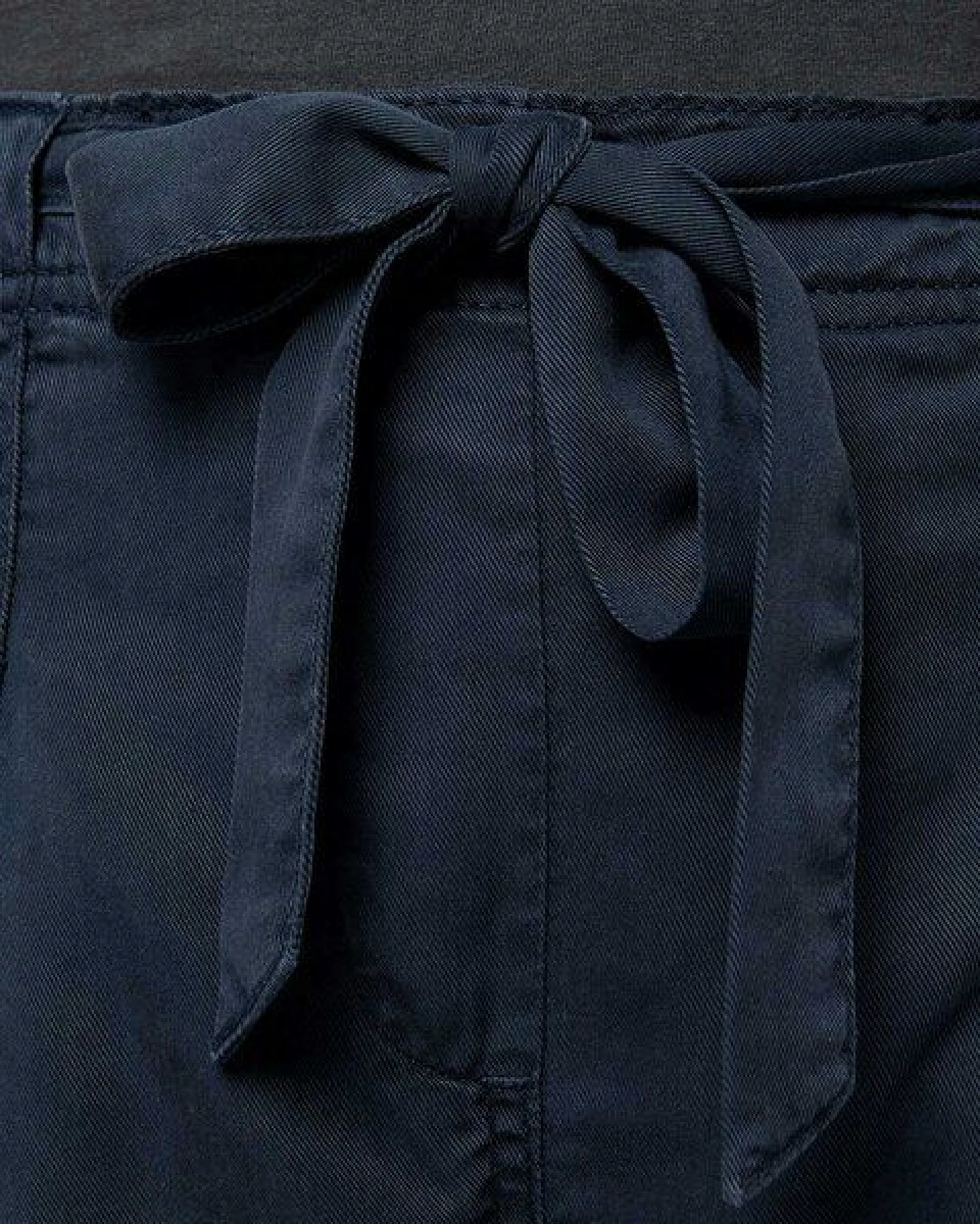 YTWOO Damenshorts mit Paperbag Bund aus 100% Lyocellfasern – Ansicht 2