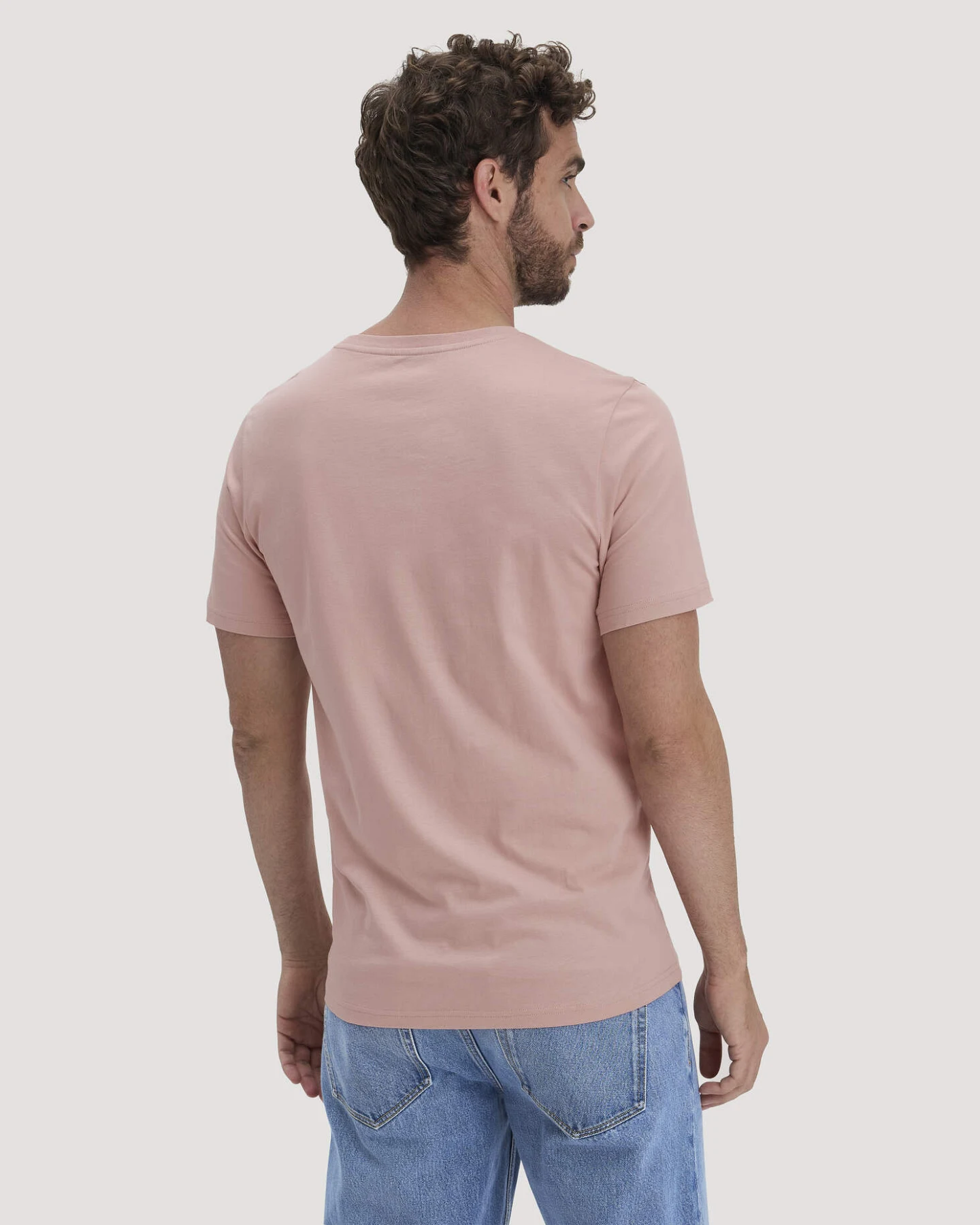 hessnatur Herren T-Shirt Regular aus Regenerative Organic Cotton (ROC) - rosa - Größe 48 – Ansicht 3