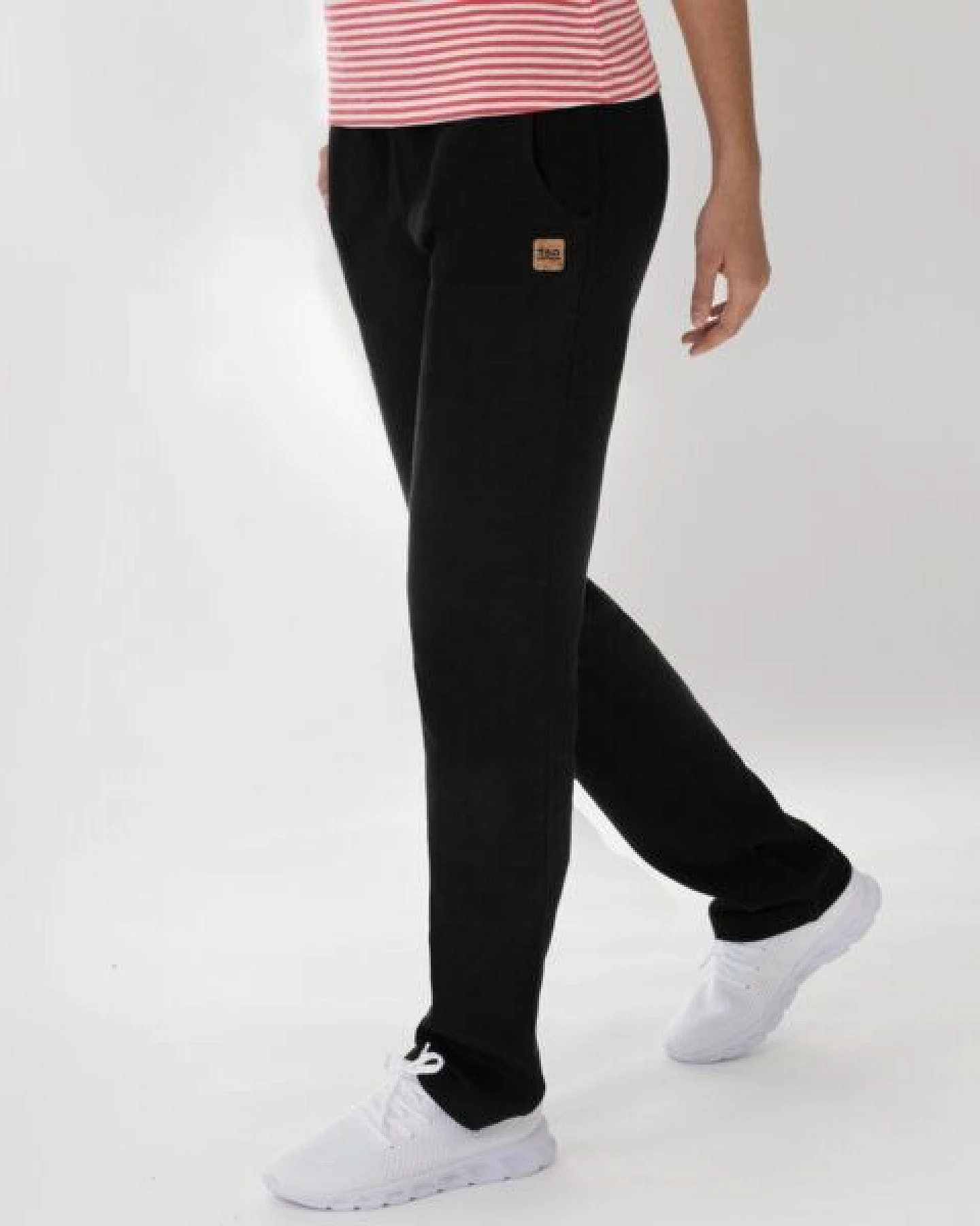 TAO Sportswear Kühlende Damen Freizeithose ANNI mit integrierter Antipilling-Ausrüstung – Ansicht 2