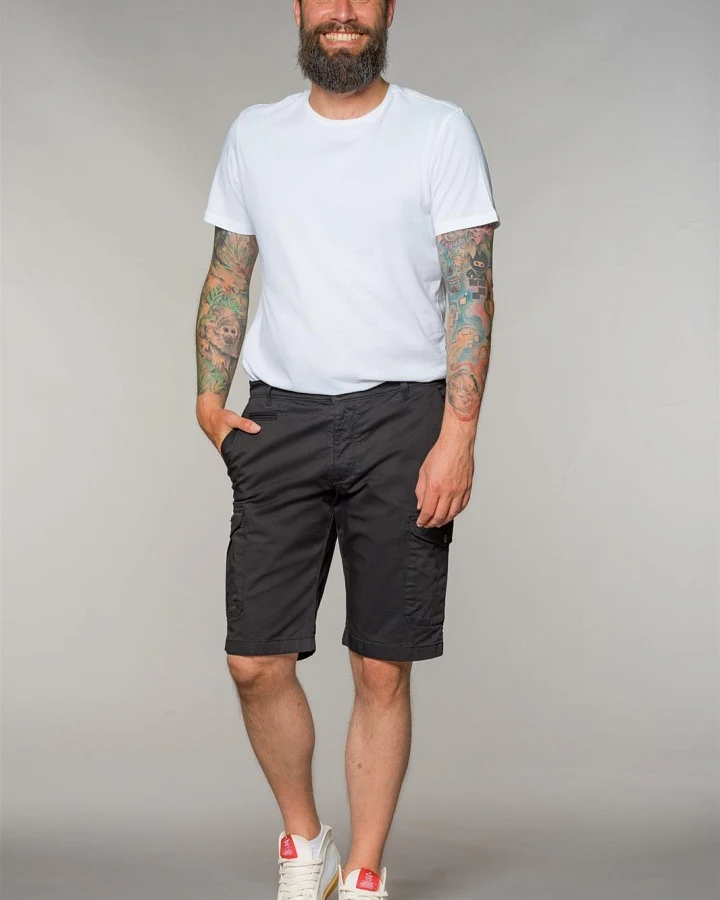 Cargo-Bermuda-Shorts Modell: La:rs
