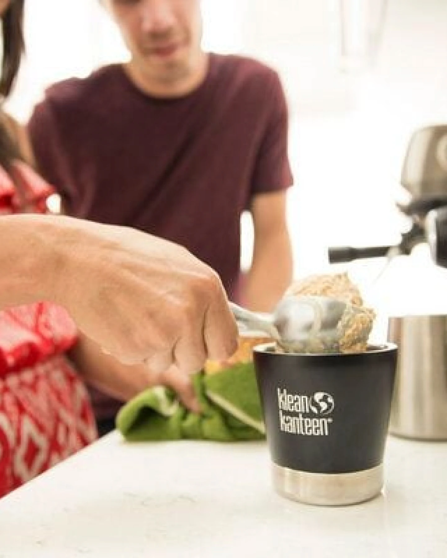 Klean Kanteen Tumbler isoliert 237ml mit Deckel – Ansicht 2
