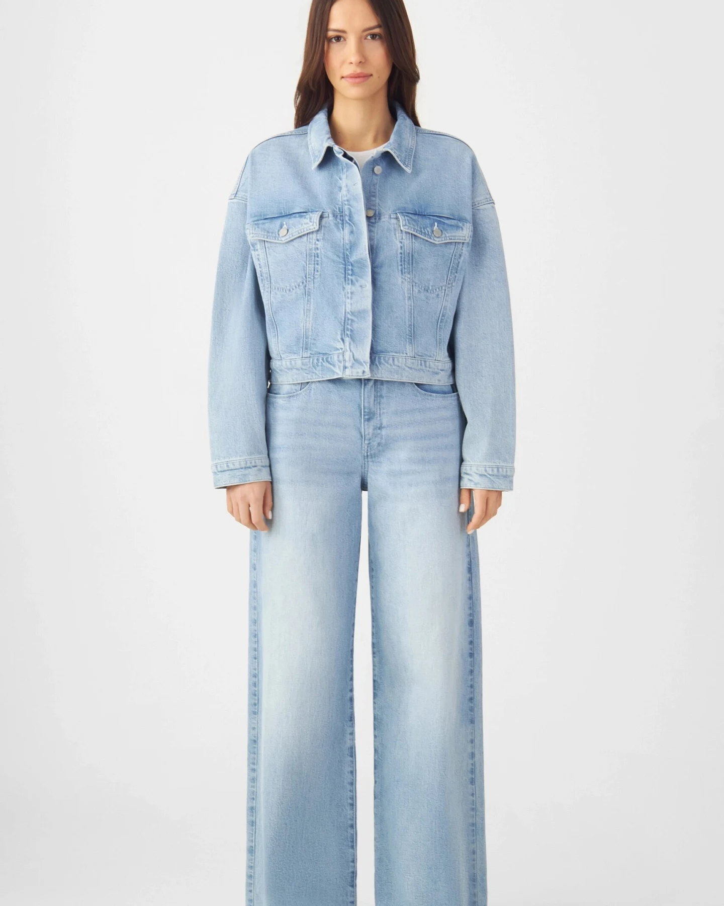 Dawn Damen vegan Boxy Jacke Amara Hellblau – Ansicht 2