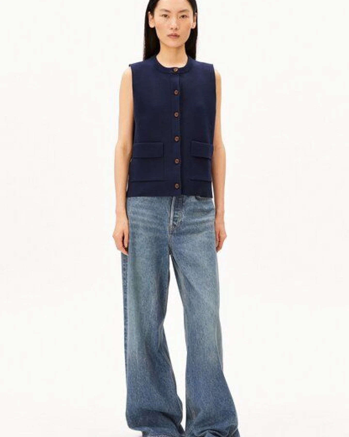ARMEDANGELS COMPACT CREW Damen Strickweste aus 100% Bio-Baumwolle – Ansicht 4