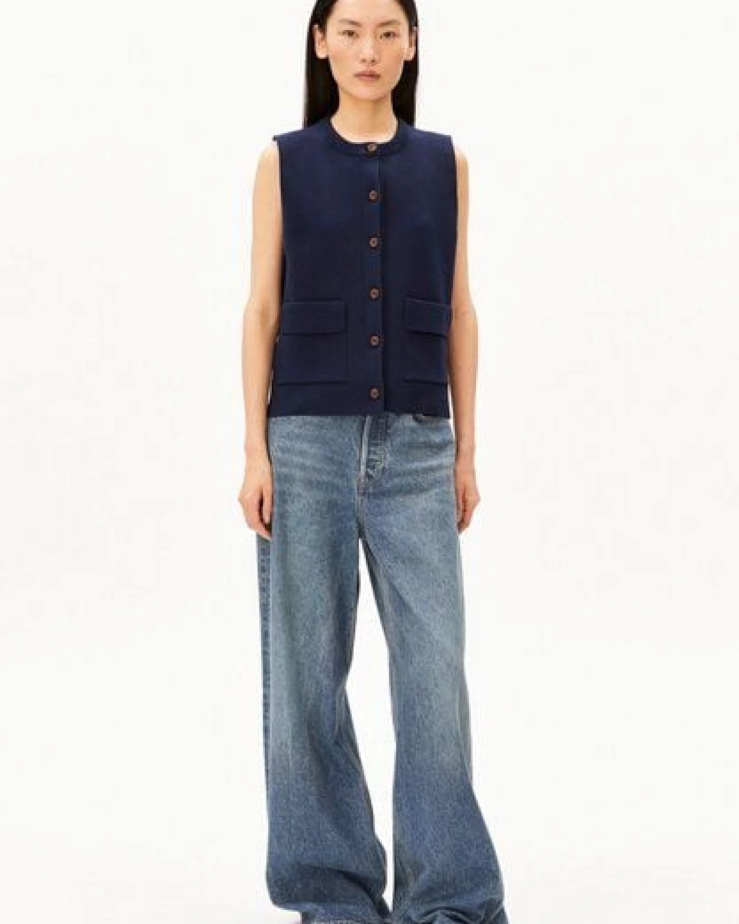 ARMEDANGELS COMPACT CREW Damen Strickweste aus 100% Bio-Baumwolle – Ansicht 4