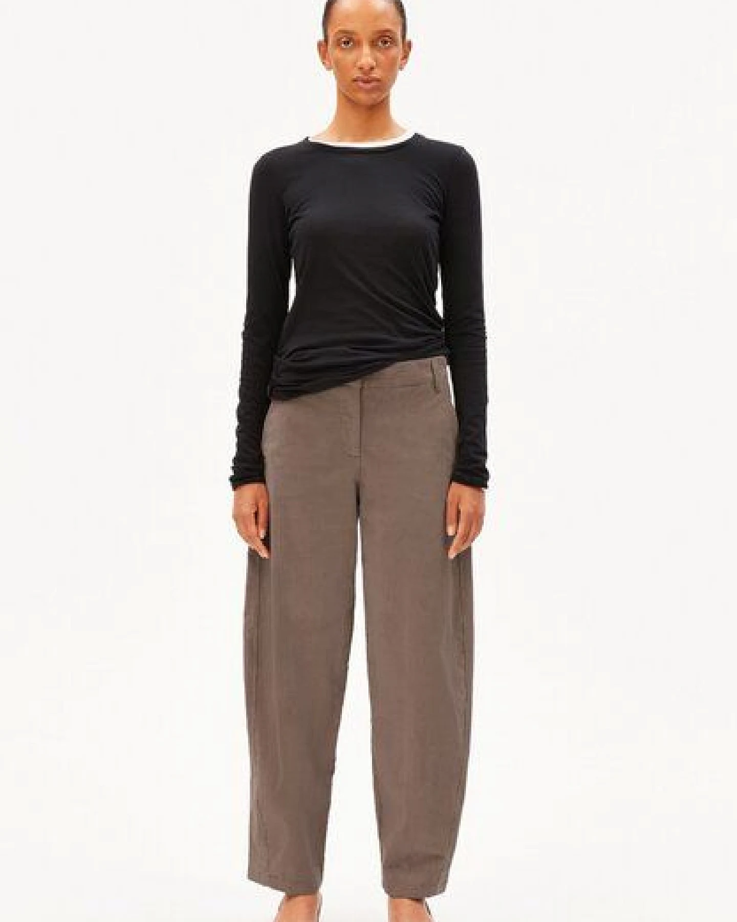 ARMEDANGELS BARREL CORDUROY Damen Cordhose aus Bio-Baumwoll Mix – Ansicht 4