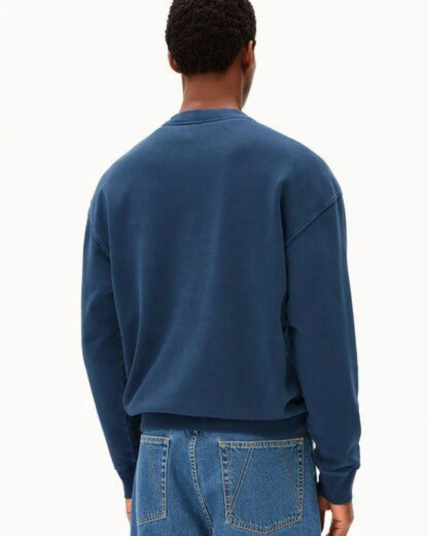 ARMEDANGELS ICONIC Å GMT DYE Herren Pullover aus Bio-Baumwolle – Ansicht 2