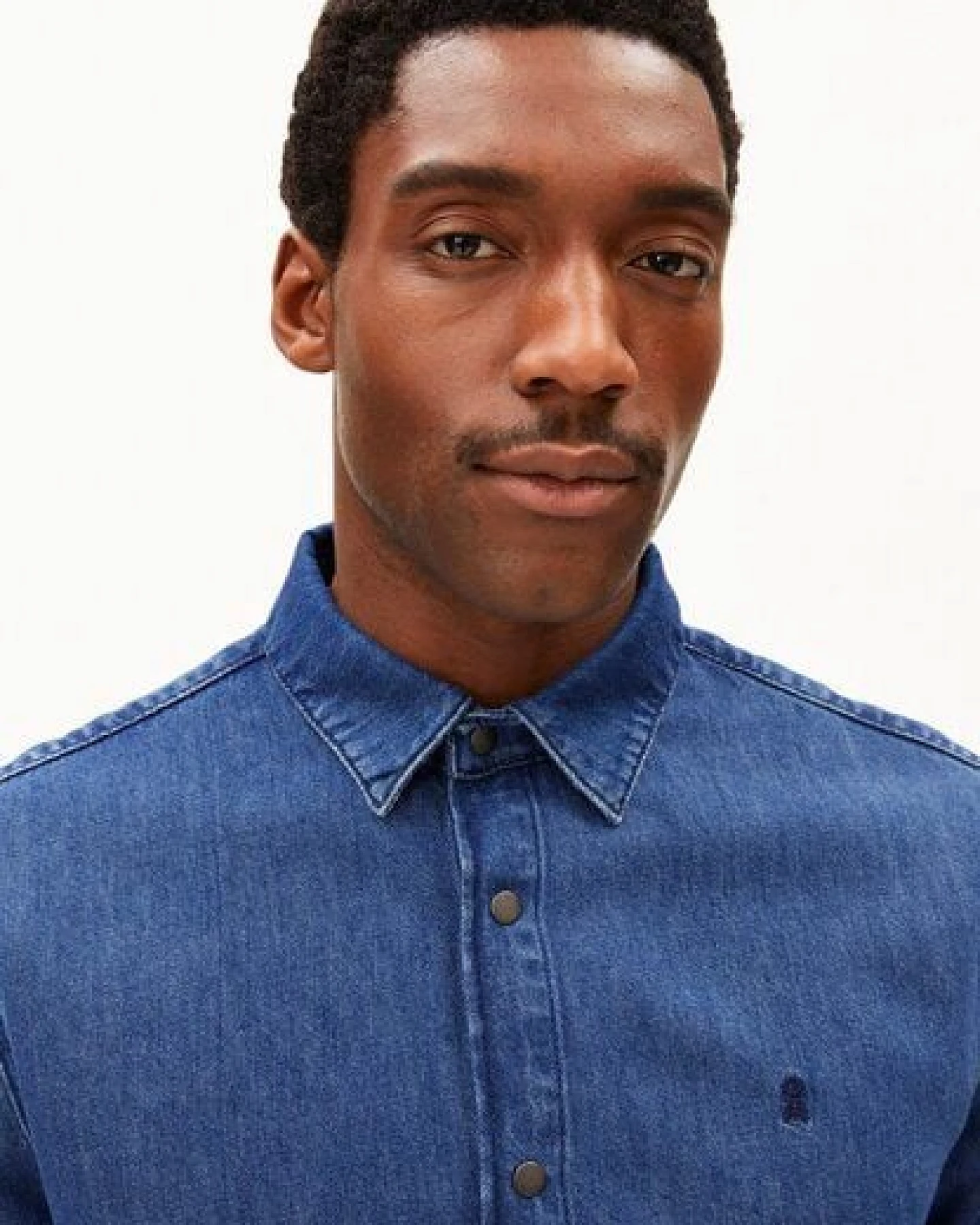 ARMEDANGELS CLASSIC Herren Jeanshemd aus Bio-Baumwoll Mix – Ansicht 3