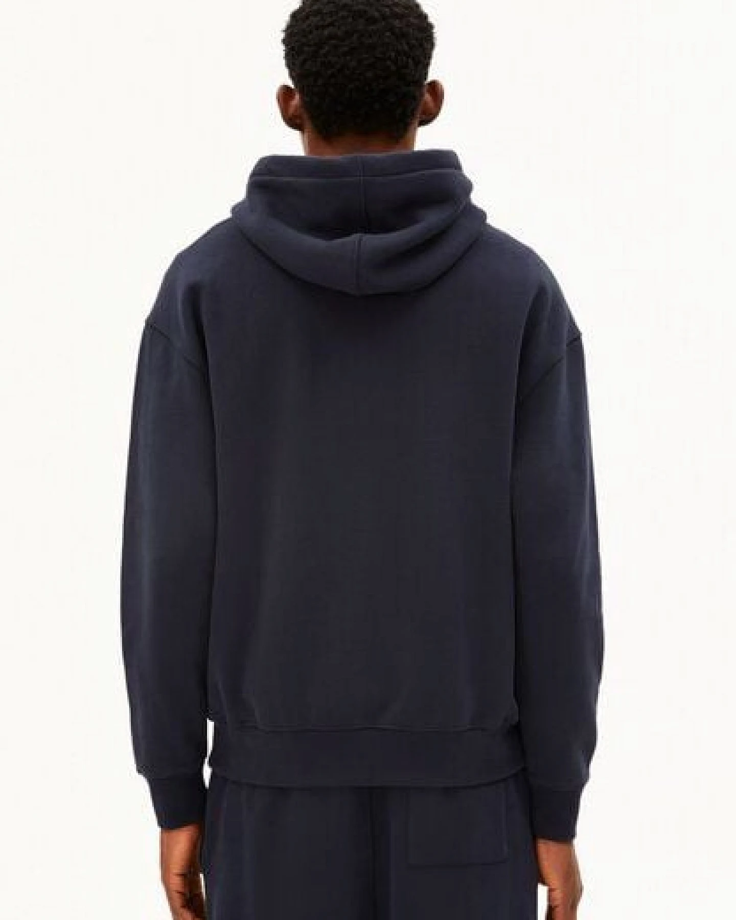ARMEDANGELS ICONIC Å SAROMIAAN Herren Sweatjacke aus Bio-Baumwolle – Ansicht 2
