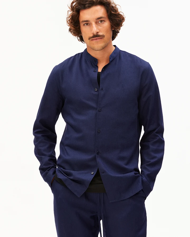 Vaaleronimus Lino Shirt Tinted Navy M