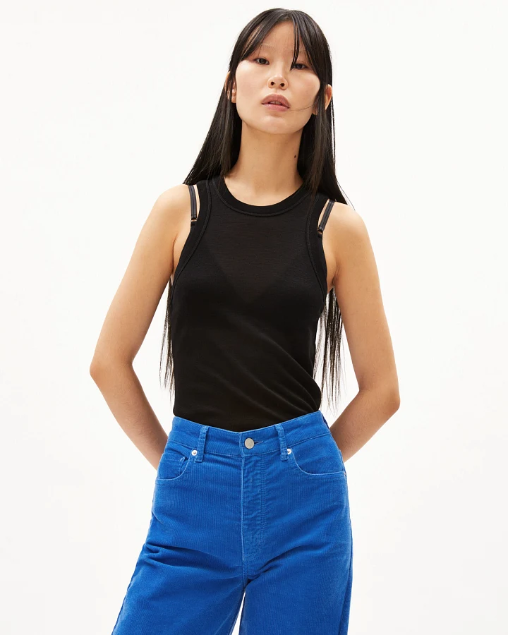 Anitaa Li Black M