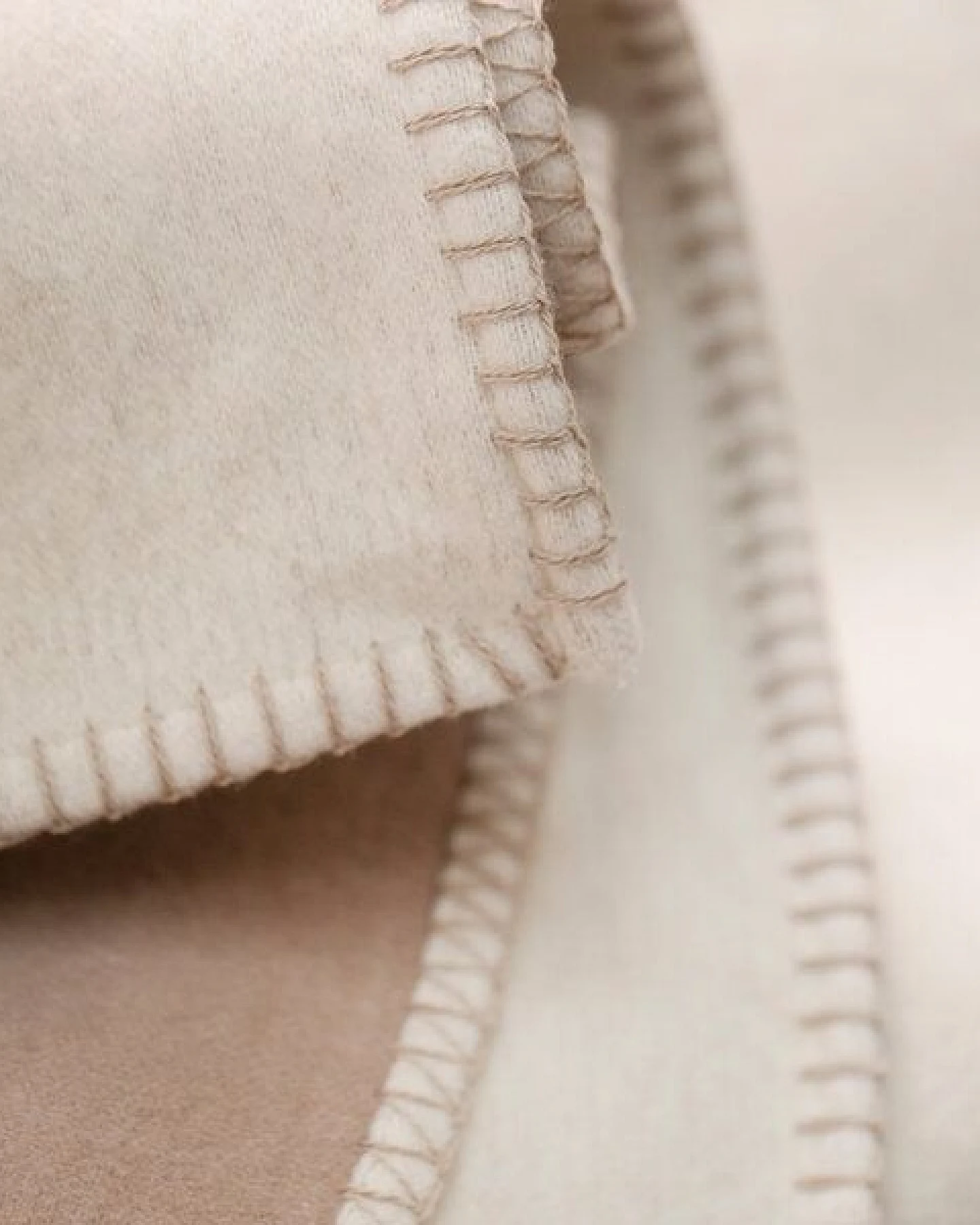 David Fussenegger Kuscheldecke Dolde aus Biobaumwolle – Ansicht 2
