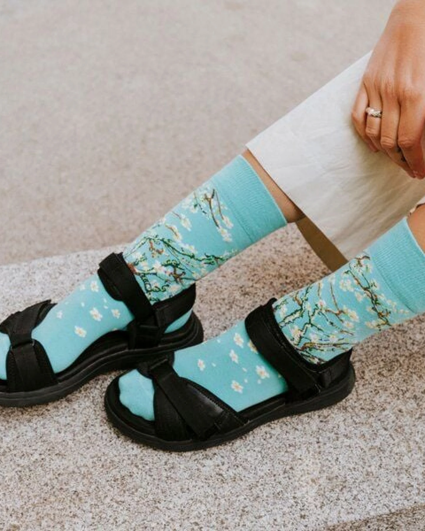 KUNSTSOKKEN Kunst Socken - Nahtlose Bunte Socken aus Bio-Baumwolle Mix - weihnachtsgeschenke für Künstler - Lustige Socken Geschenk – Ansicht 3