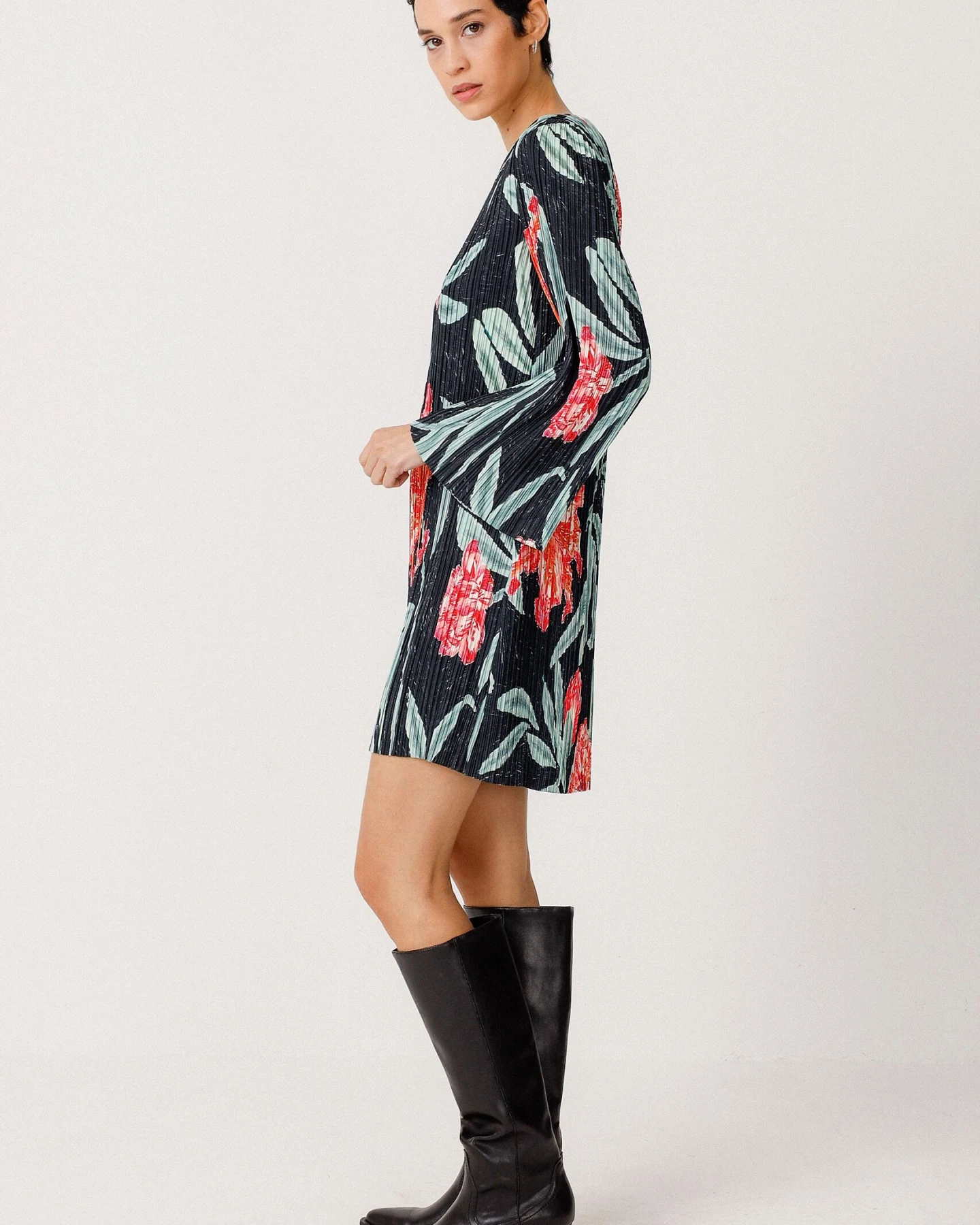 SKFK Damen vegan Kleid Dima Mehrfarbig – Ansicht 2
