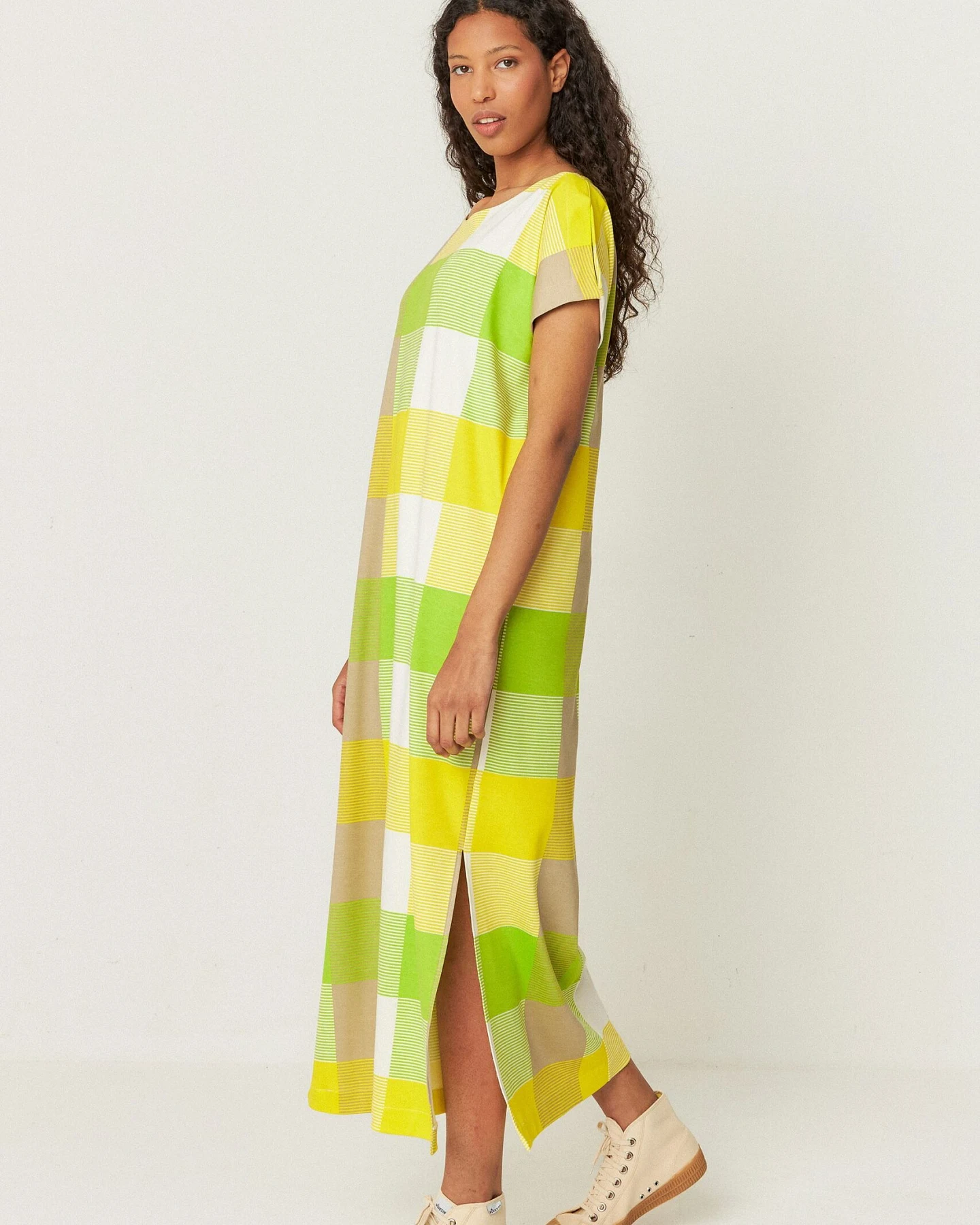 SKFK Damen vegan Kleid Iris Gelb/Grün – Ansicht 2