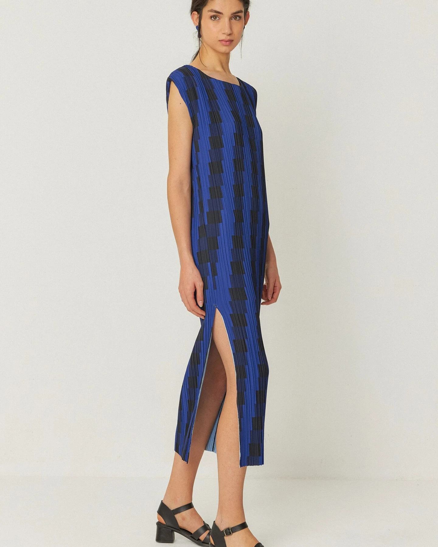SKFK Damen vegan Kleid Idurre Blau/Schwarz – Ansicht 2