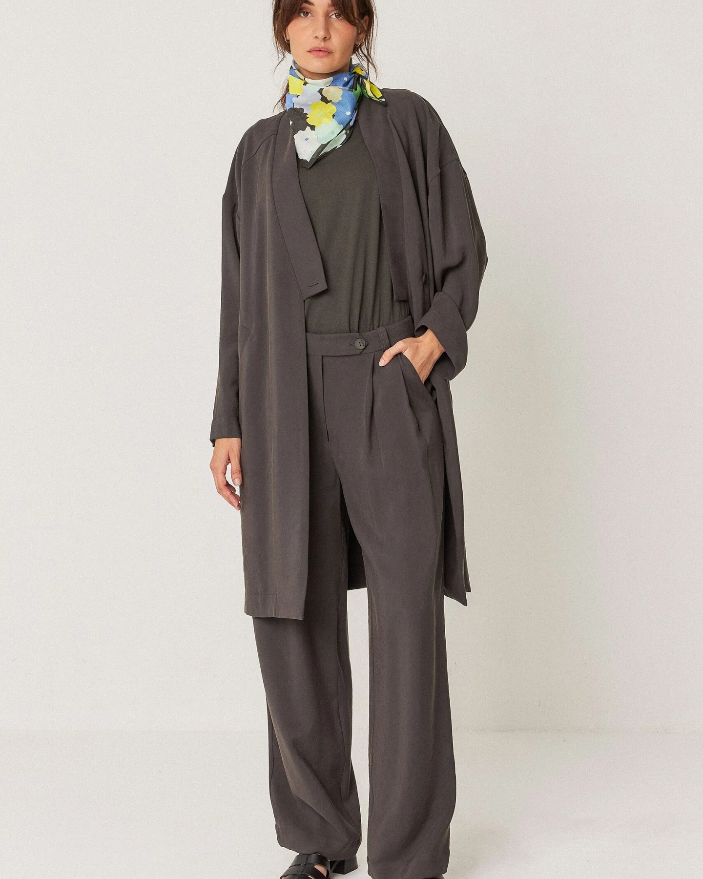 SKFK Damen vegan Blazer Erwachsene Grau – Ansicht 2