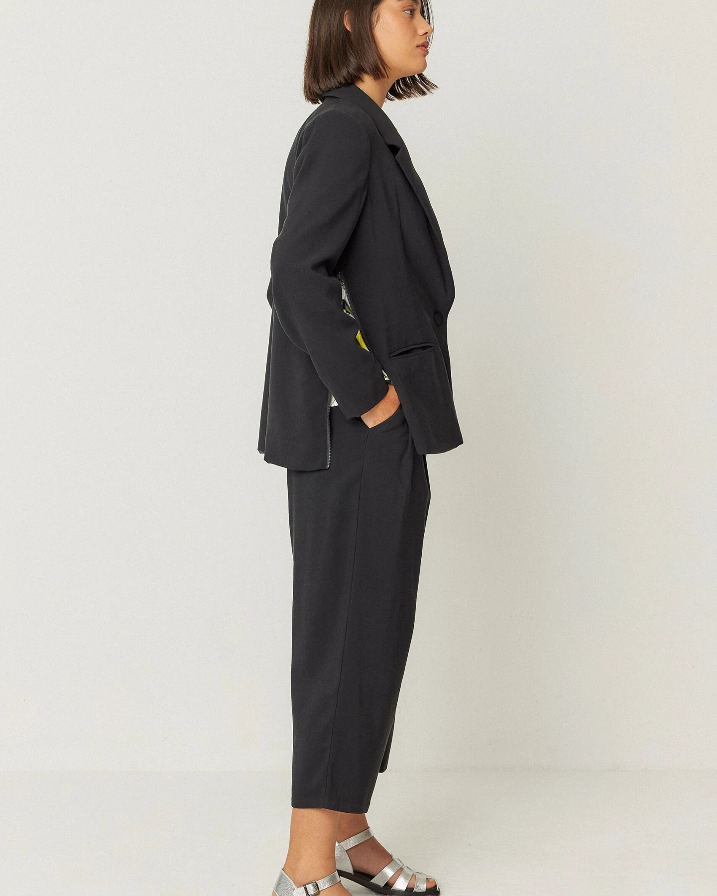 SKFK Damen vegan Blazer Mati Schwarz – Ansicht 2