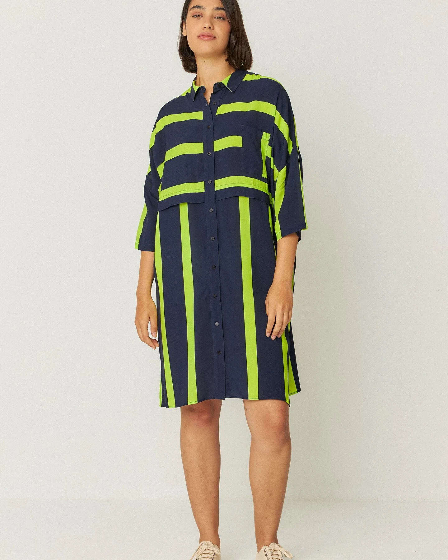 SKFK Damen vegan Hemdkleid Lisabe Marineblau – Ansicht 2