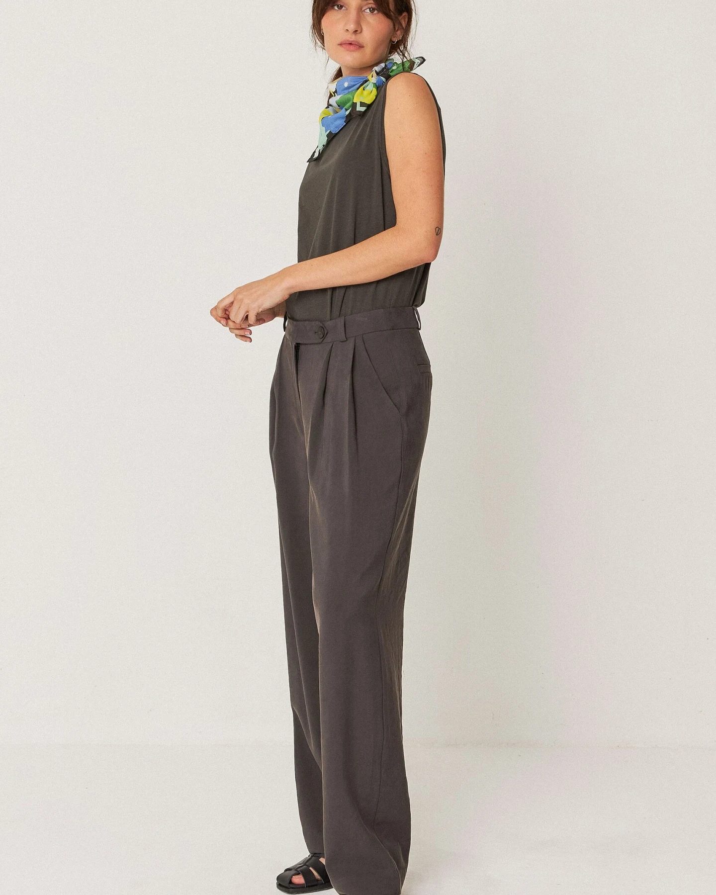 SKFK Damen vegan Hose Haide Gray – Ansicht 2