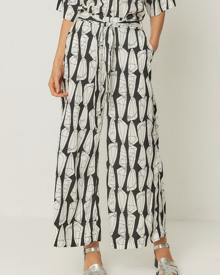 SKFK Damen vegan Hose Dona Schwarz/Weiß