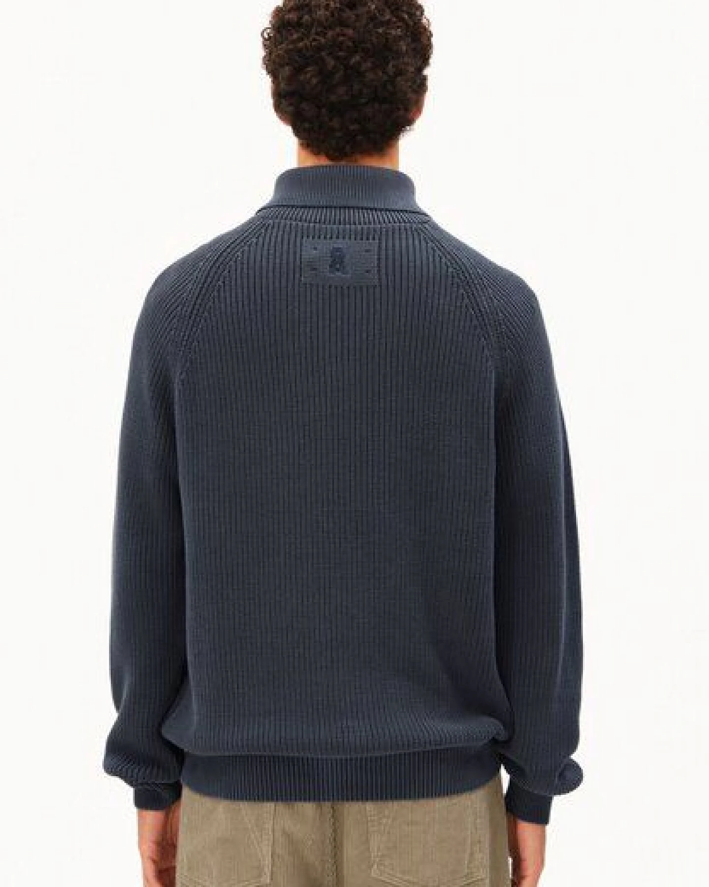ARMEDANGELS PIGMENT DYE Herren Strickpullover aus 100% Bio-Baumwolle – Ansicht 2
