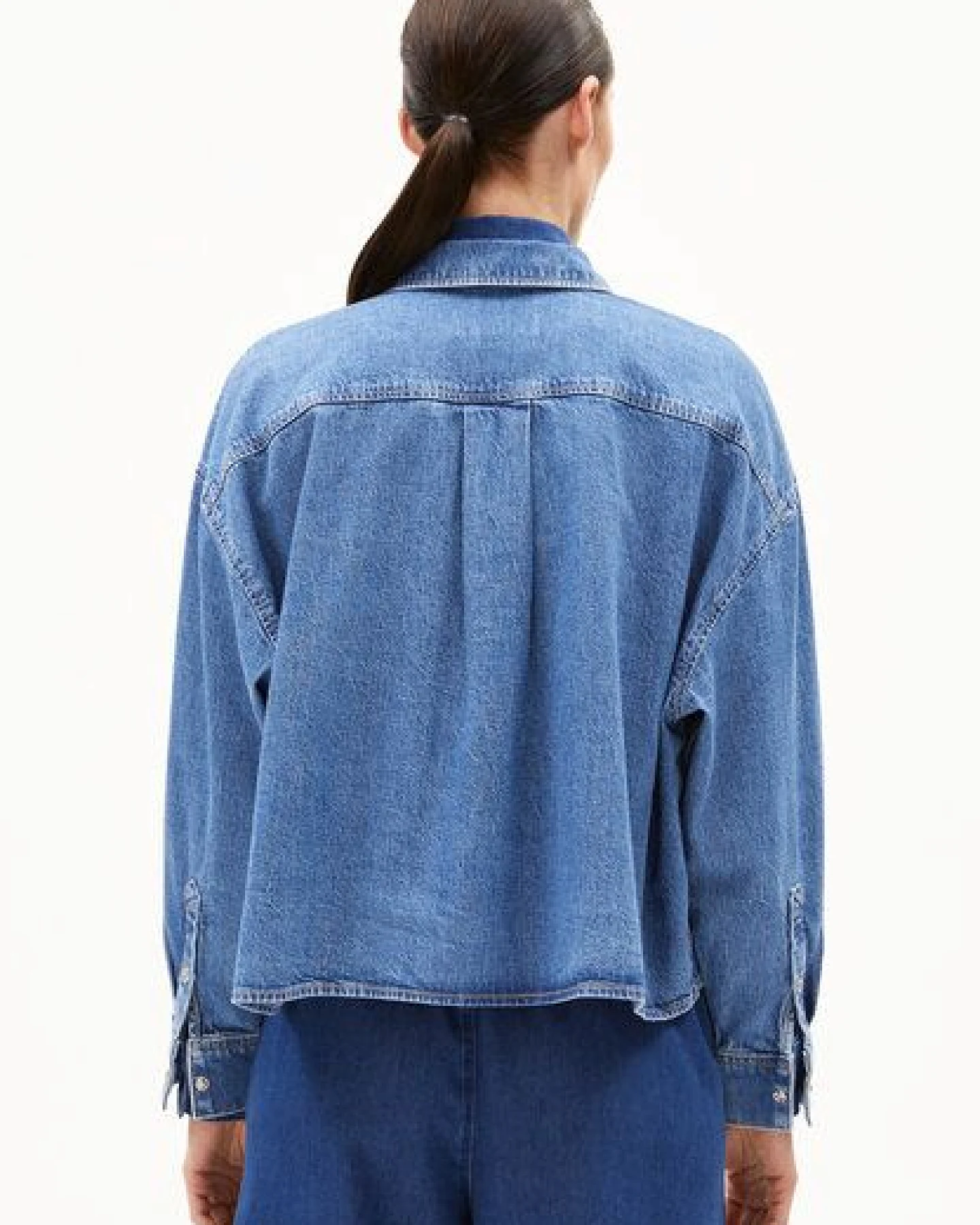 ARMEDANGELS NALAANI Damen Jeansbluse aus Bio-Baumwoll Mix – Ansicht 2