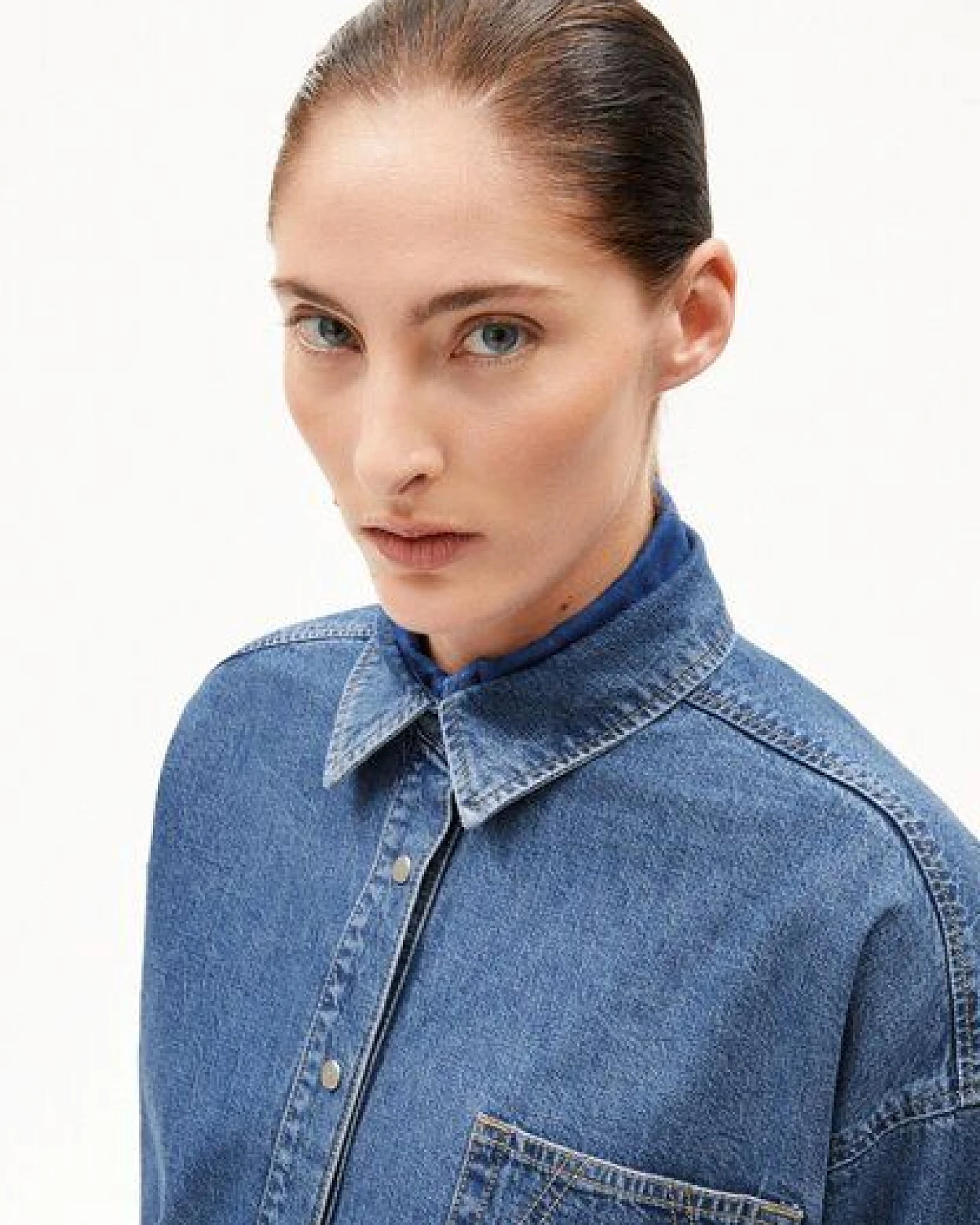 ARMEDANGELS NALAANI Damen Jeansbluse aus Bio-Baumwoll Mix – Ansicht 3