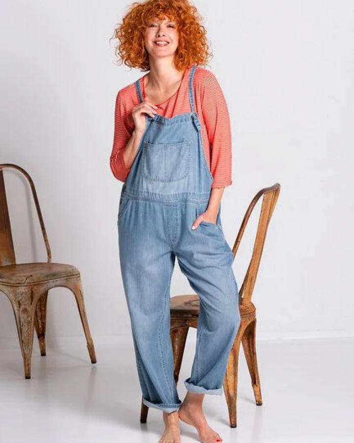 Heidekönigin Latzhose light denim