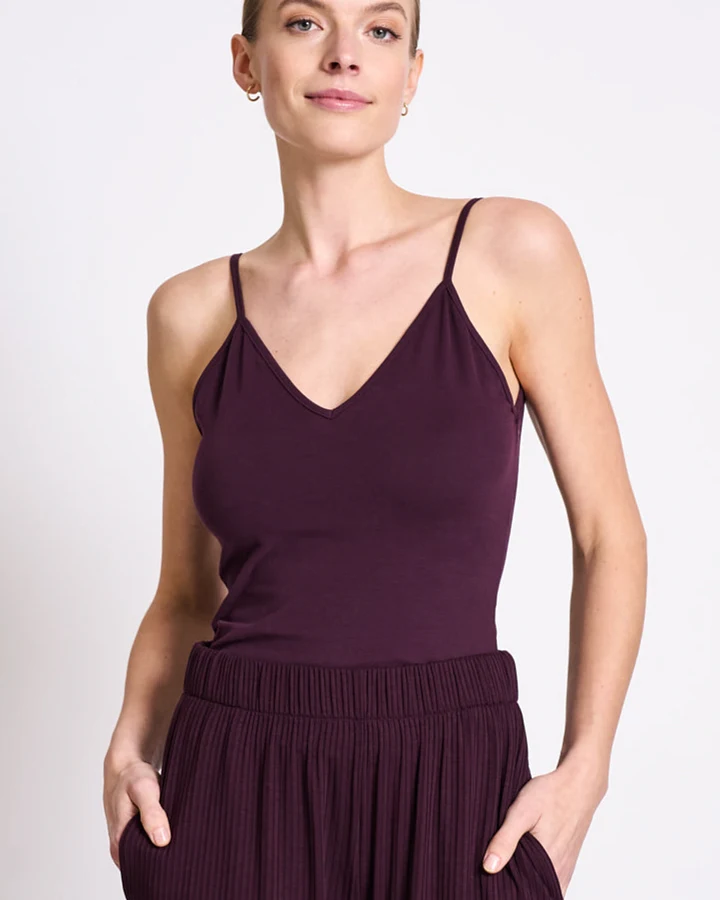 JAN 'N JUNE Damen vegan Top Matilda Cherry Lacquer