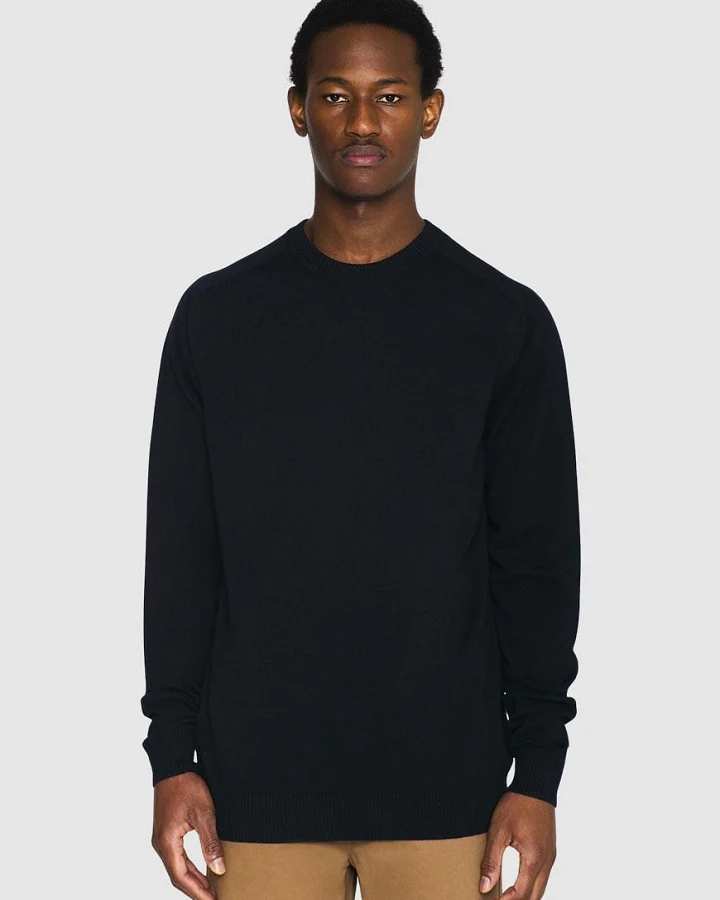 Regular Merino Knit Crew Neck