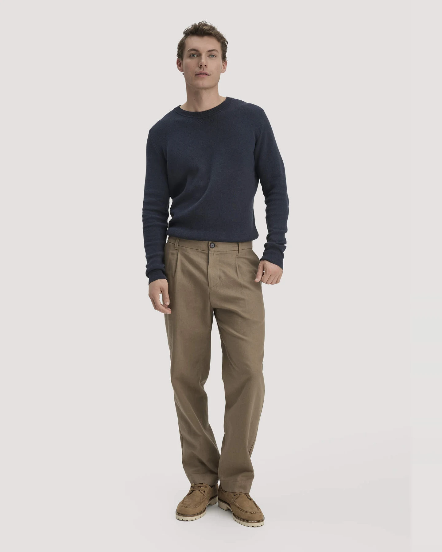 hessnatur Herren Milano Strick Pullover Regular aus Leinen mit Bio-Baumwolle und LENZING™ ECOVERO™ Viskose - blau - Größe M – Ansicht 2