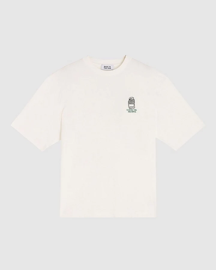 Closed Tee