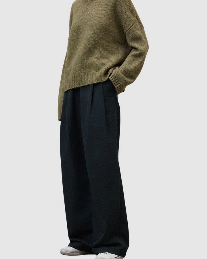 Kiwi Knit Woman