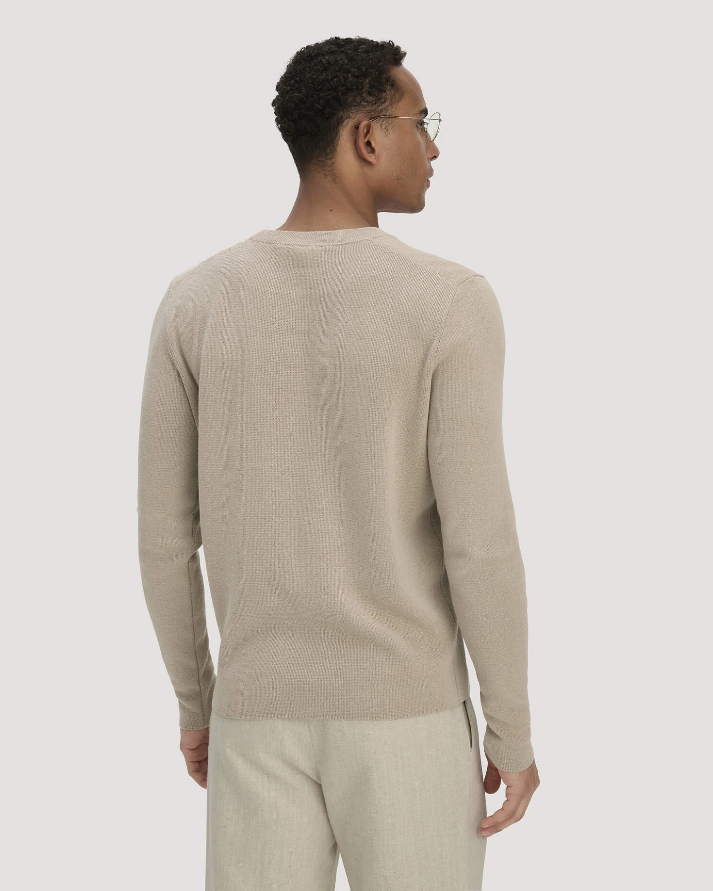 hessnatur Herren Milano Strick Pullover Regular aus Leinen mit Bio-Baumwolle und LENZING™ ECOVERO™ Viskose - beige - Größe XL – Ansicht 4