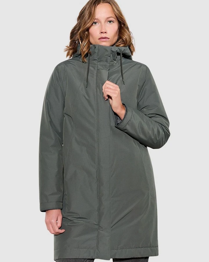 Coat Ariza