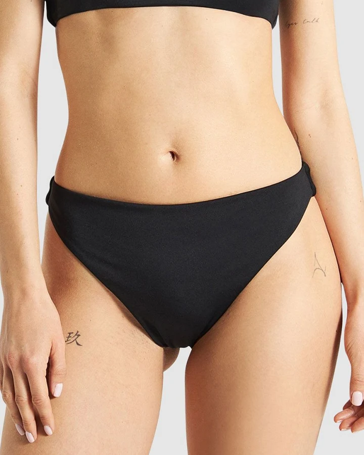 Bikini Bottoms Sanda