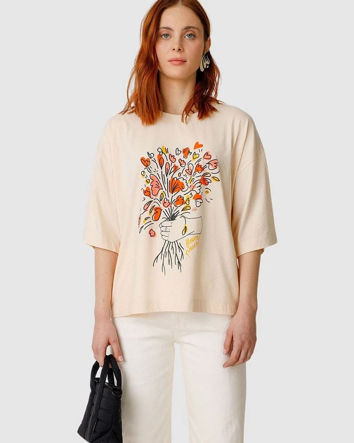 Lariz T-Shirt