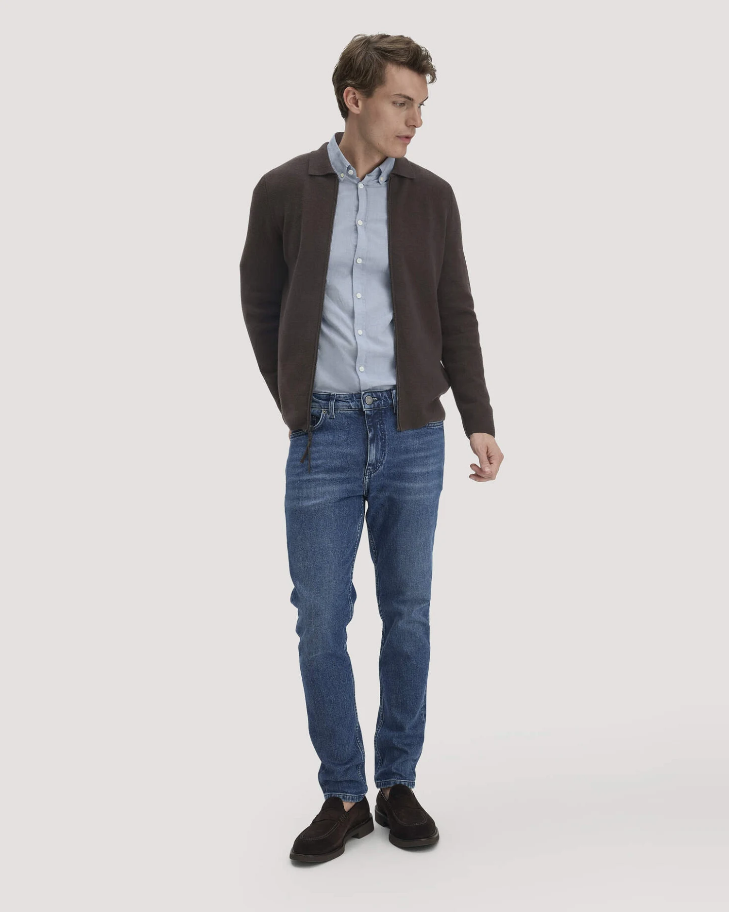 hessnatur Herren Milano Strick Jacke Regular aus Bio-Baumwolle mit Bio-Merinowolle - braun - Größe S – Ansicht 2