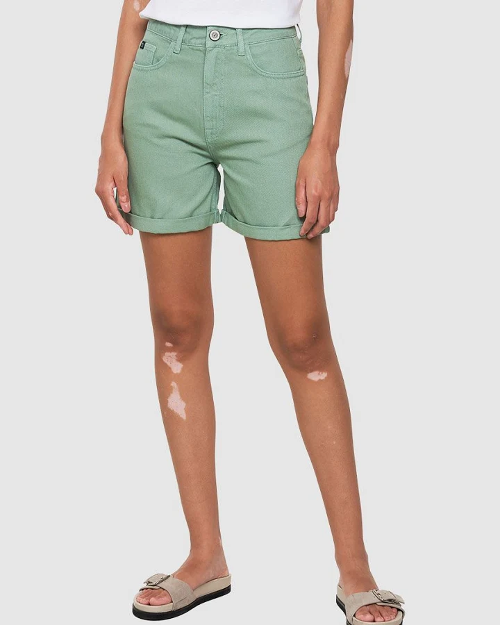 Shorts Elodea