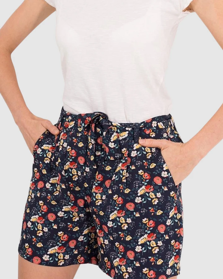 Lilly Short