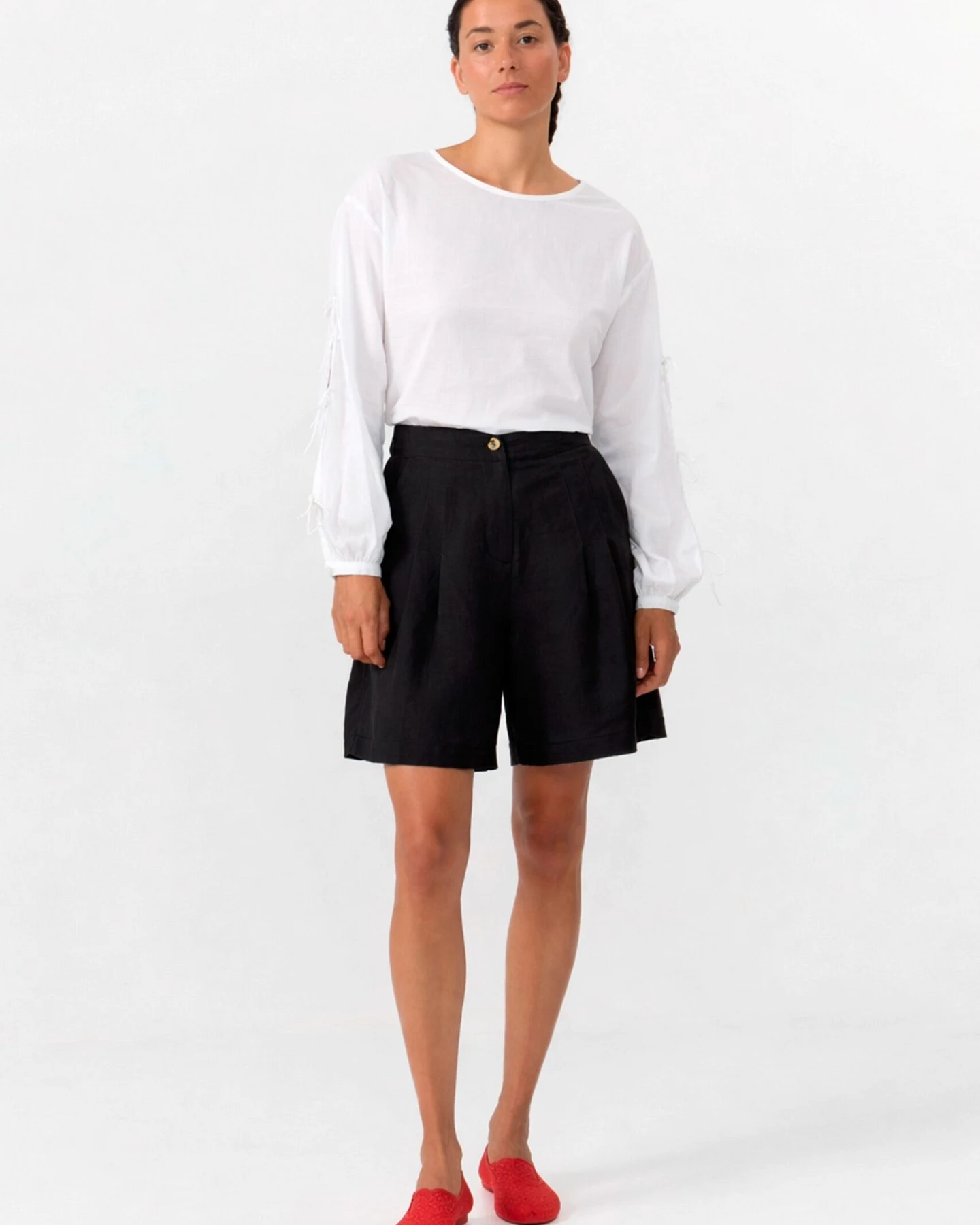 SUITE13LAB Damen vegan Shorts Bermuda Salor Schwarz – Ansicht 2
