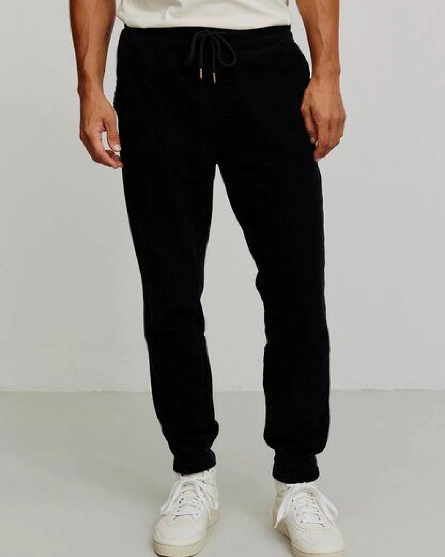 Herren Cord Jogg Chino aus Bio-Baumwolle - CYPERUS - recolution – Ansicht 3