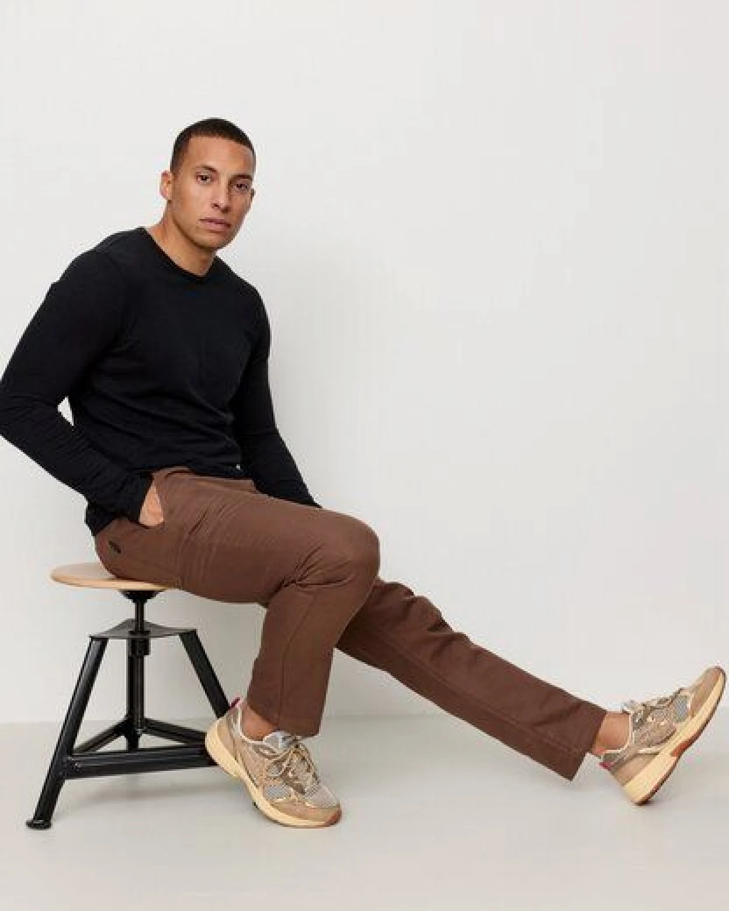 Herren Chino aus Bio-Baumwolle - TAMARIND - recolution – Ansicht 4